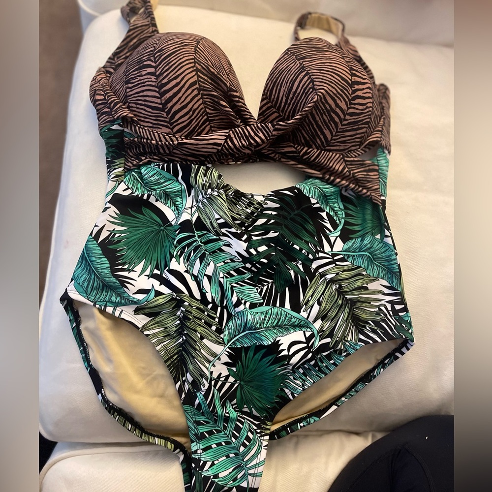 New with tags- Swimsuits for All, SZ 14 women’s bathing suit with underwire.